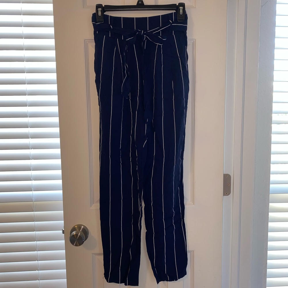 Altar’d State Navy and White Striped Pants With a Tie